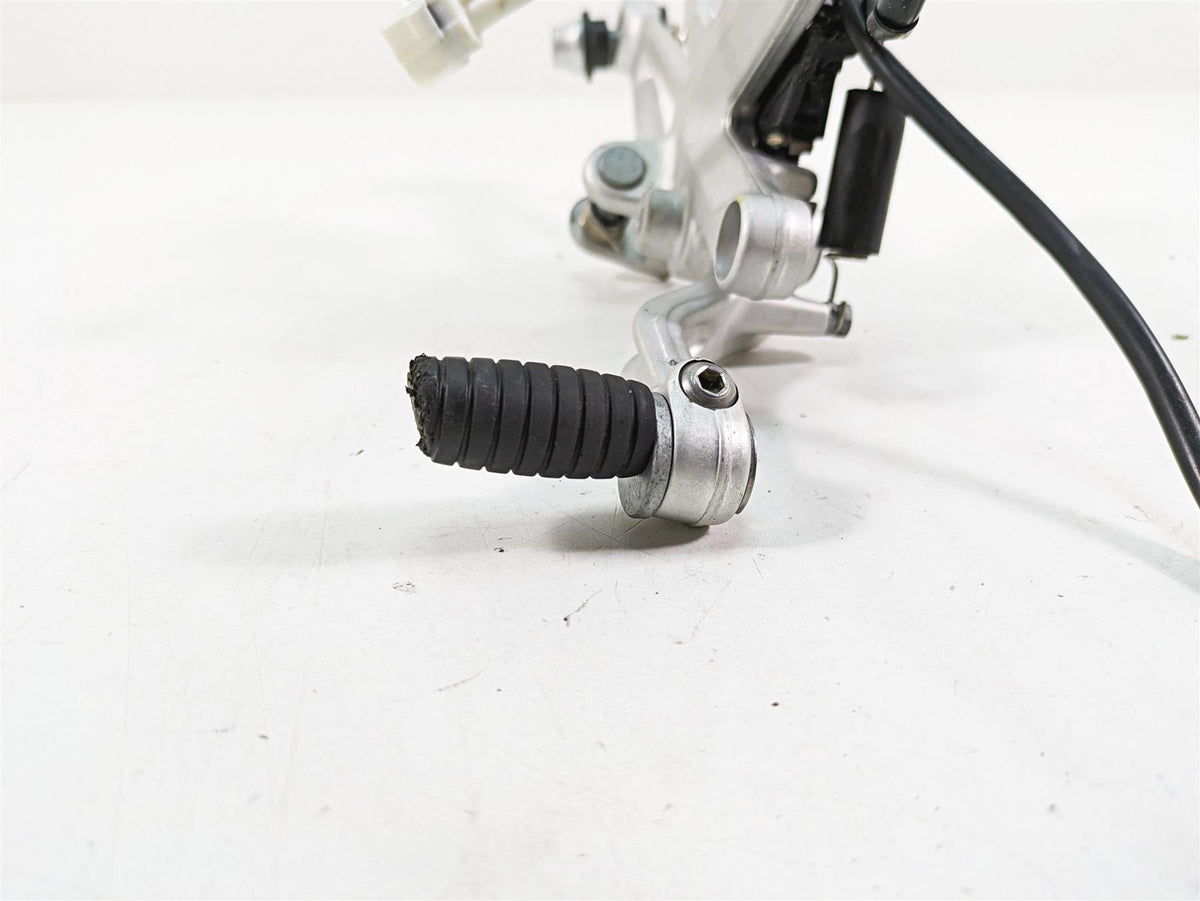 2020 Aprilia Tuono V4 Factory Right Front Footpeg Mount & Brake Ped 2B003415 {{ shop.shopifyCountryName }} - Mototech271