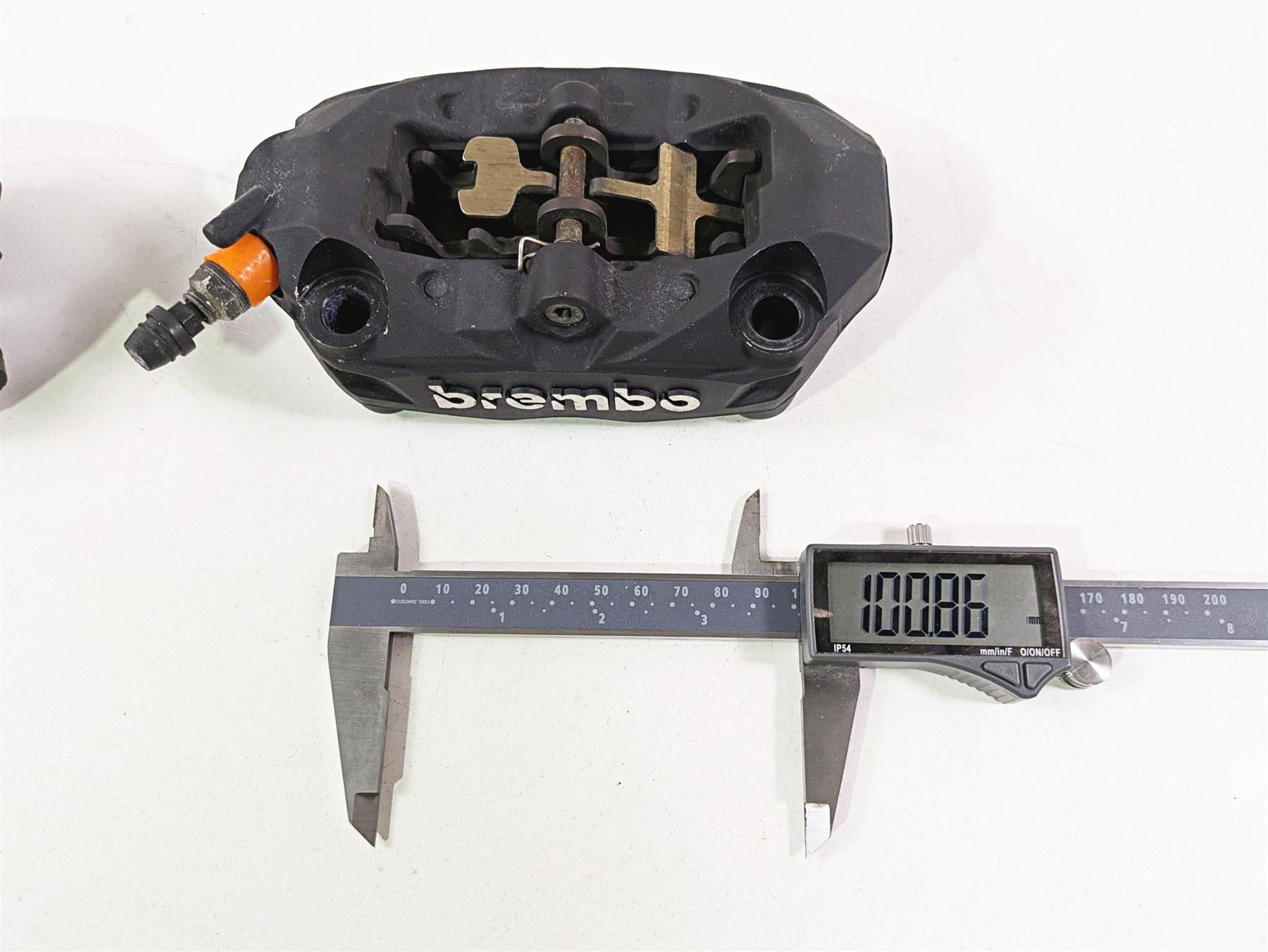 2017 BMW R1200 GS K50 Front Brake Caliper Set 100mm 34118556205 34118556206 {{ shop.shopifyCountryName }} - Mototech271