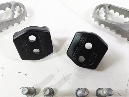 2022 KTM 1290 Super Adventure S Rider Footpeg Set & Clips & Bolts 61903040033 {{ shop.shopifyCountryName }} - Mototech271