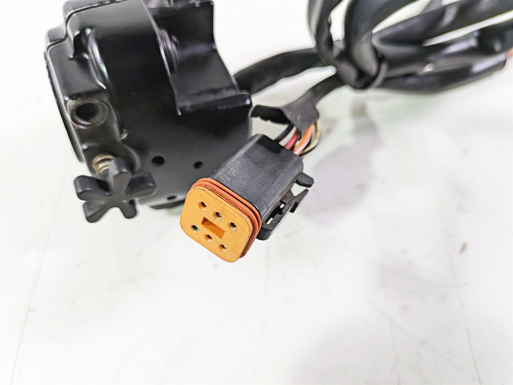 2003 Harley Softail FXSTDI Deuce 100th Right Hand Control Switch -Read 71684-06A {{ shop.shopifyCountryName }} - Mototech271