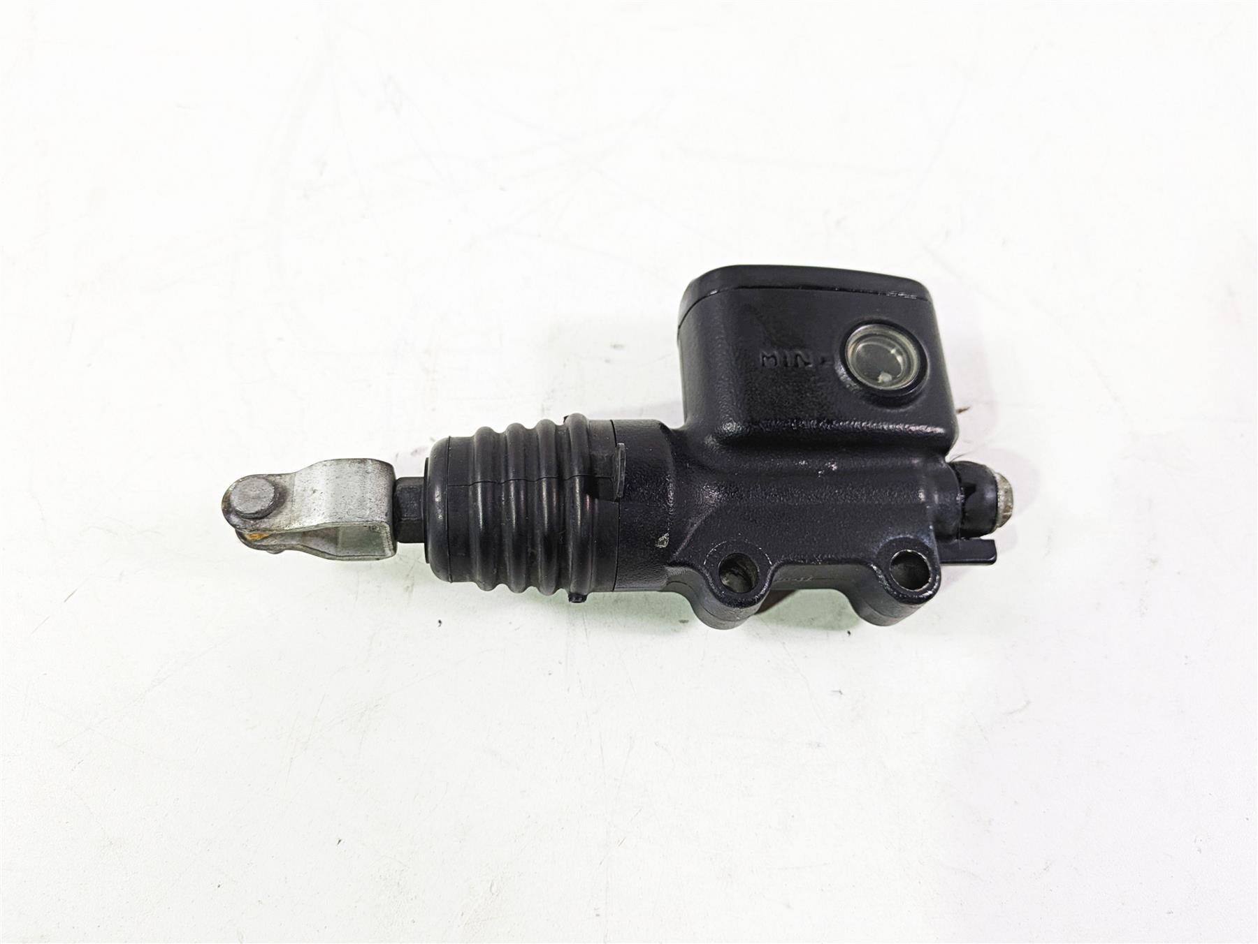 2018 Harley FXBR Softail Breakout Rear Brake Master Cylinder 5/8" 41700460 {{ shop.shopifyCountryName }} - Mototech271