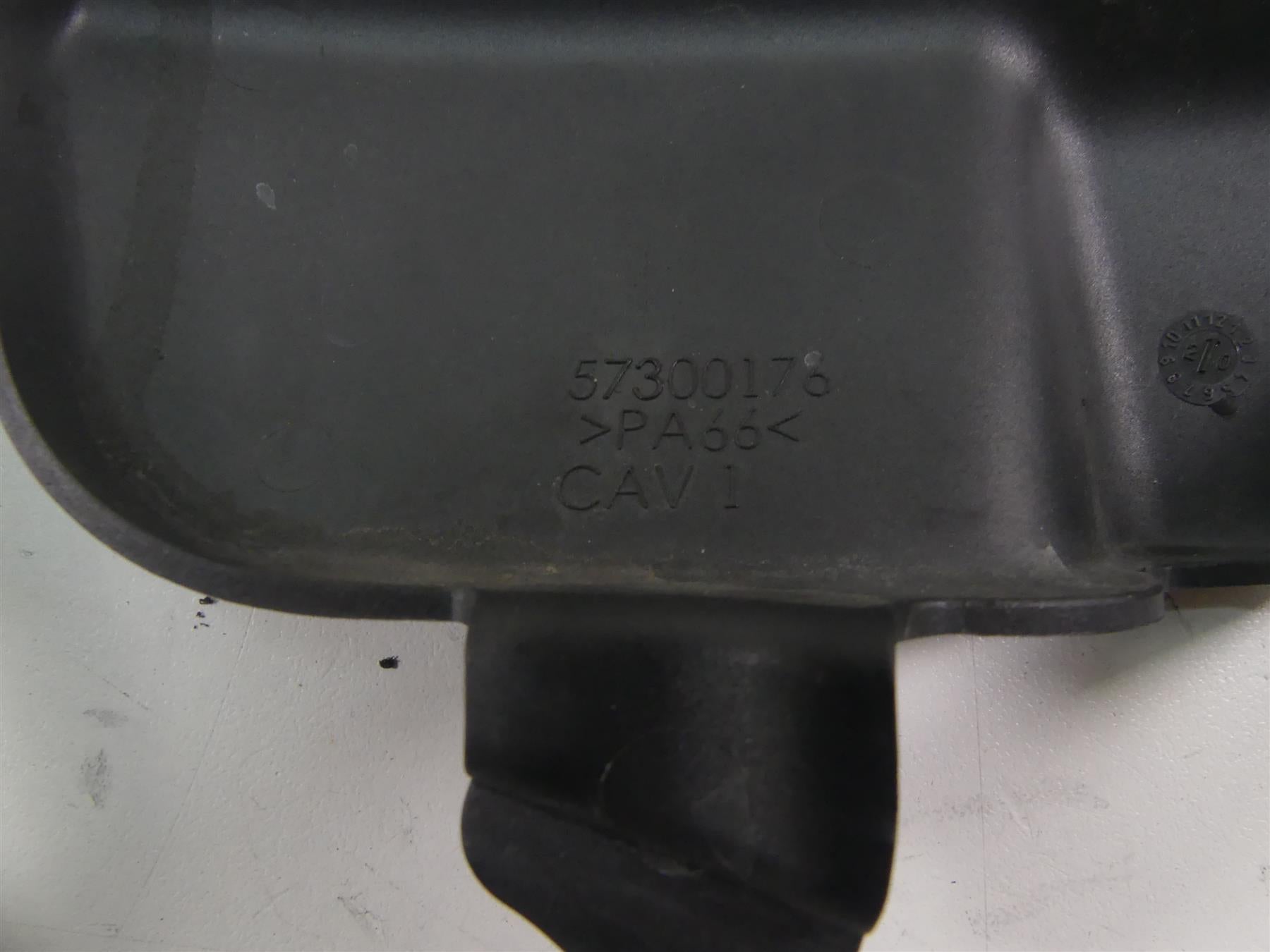 2021 Harley Softail FLSB Sport Glide Electrical Battery Holder Set 69201632 {{ shop.shopifyCountryName }} - Mototech271