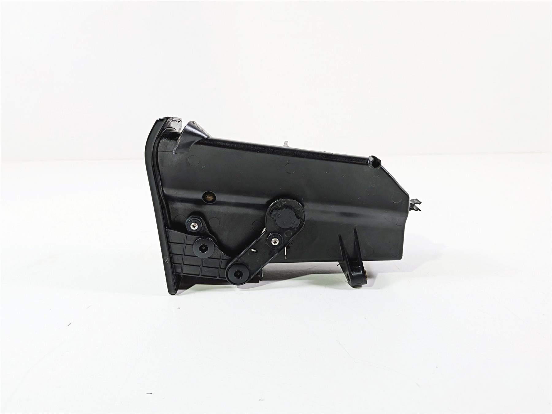 2017 Harley Touring FLHXS Street Glide Front Fairing Media Compartment 76000117 {{ shop.shopifyCountryName }} - Mototech271