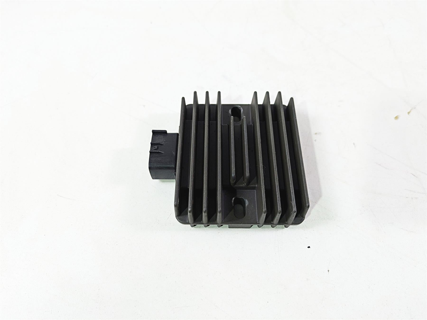 2012 Mv Agusta F4 RR Rectifier Voltage Regulator SH678KA 8000B3206 {{ shop.shopifyCountryName }} - Mototech271