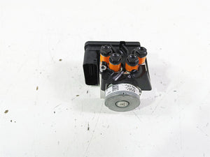 2023 Triumph Street Triple 765 RS Abs Brake Pump Module  T2025961 T2025959