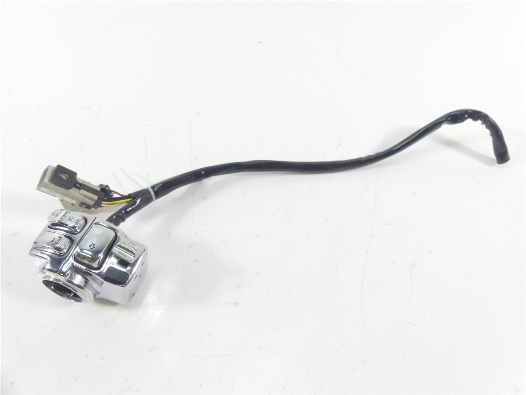 2007 Harley Touring FLHR SE CVO Road King Left Cruise Control Switch 71682-06A {{ shop.shopifyCountryName }} - Mototech271