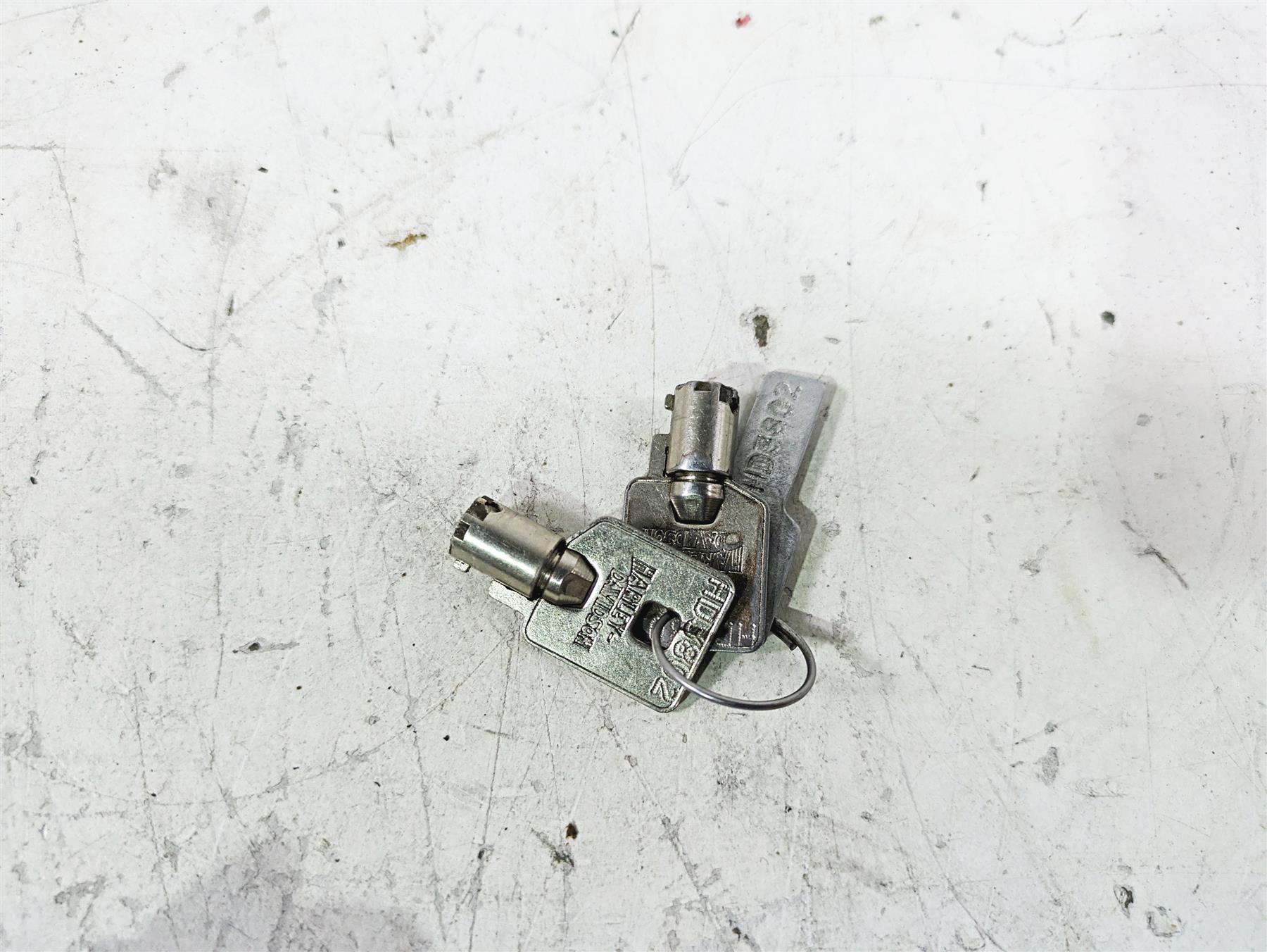 2002 Harley FLSTC Softail Heritage Ignition Switch Steering Lock 2 Keys 71313-96 {{ shop.shopifyCountryName }} - Mototech271