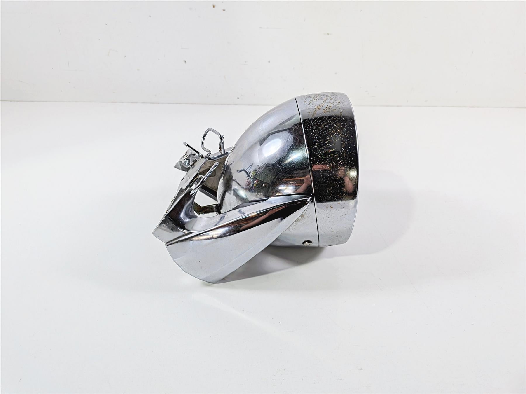 2012 Yamaha XV1900 Raider S Head Light Lamp Bucket & Mount 5C7-84310-00-00 {{ shop.shopifyCountryName }} - Mototech271