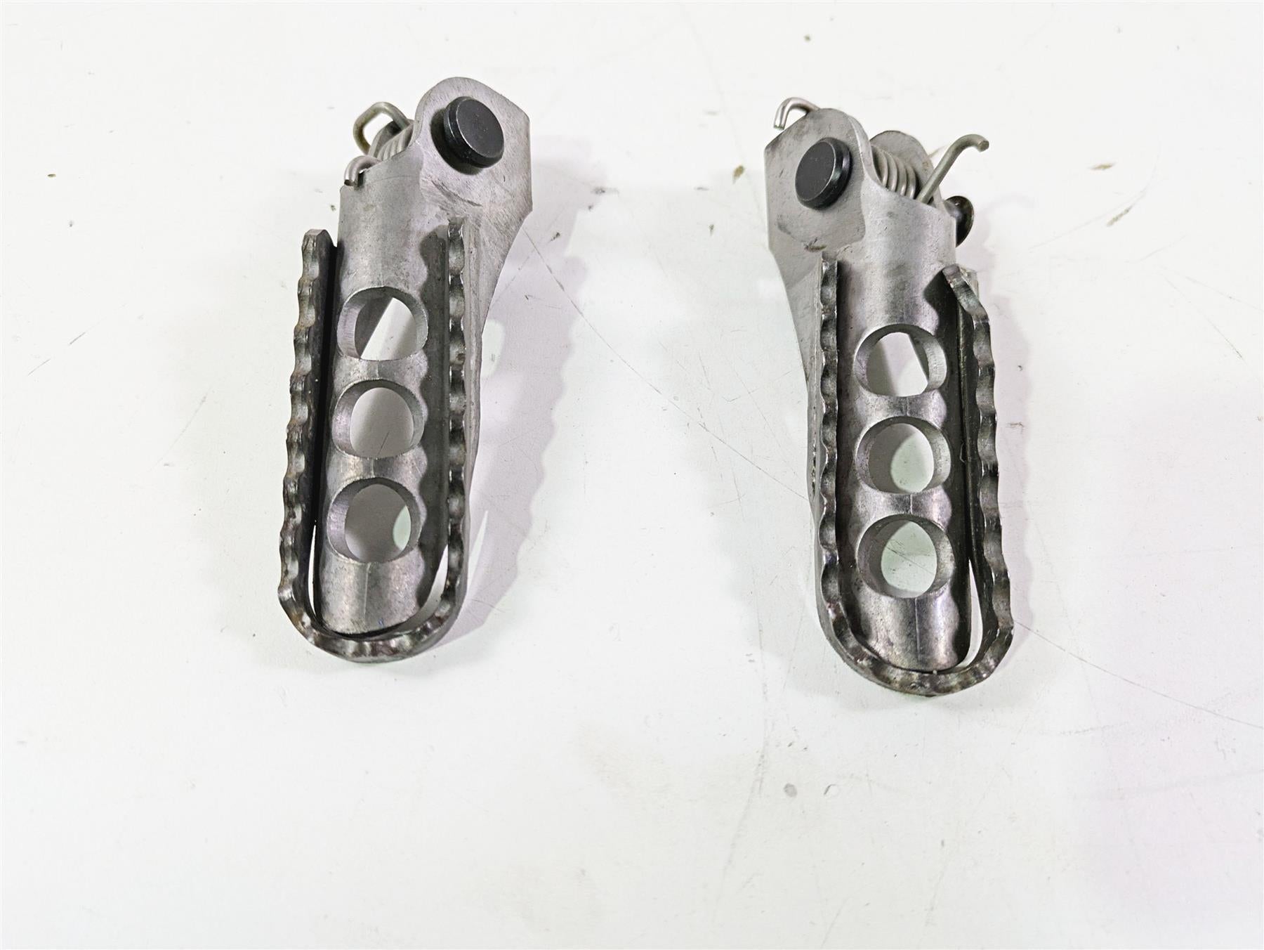 2019 BMW G310GS K02 Front Footpeg Rest Set - Read 46718562031 46718562032 {{ shop.shopifyCountryName }} - Mototech271