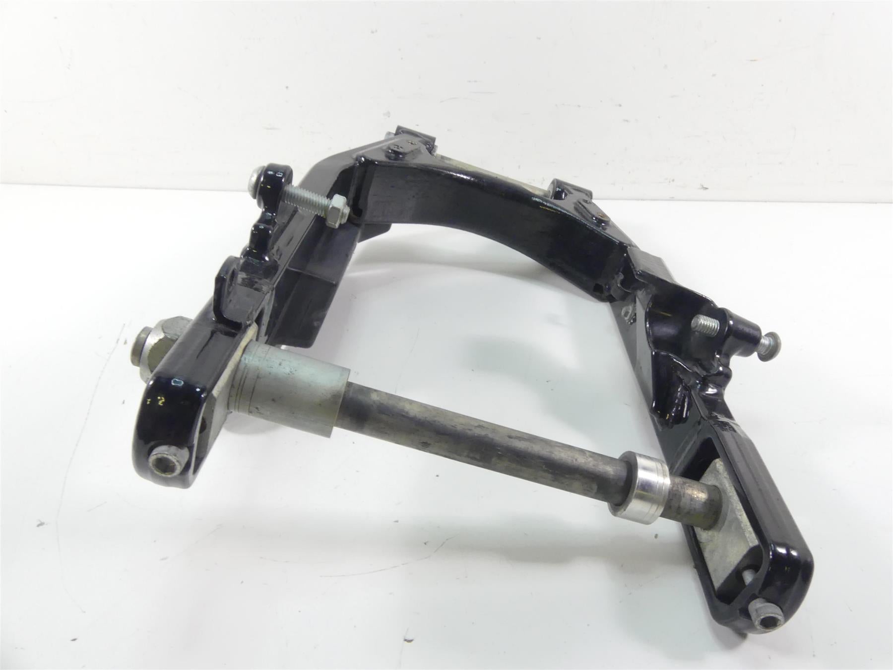 2014 Harley Dyna FXDF Fat Bob Rear Swingarm & Belt Guards + 25mm Axle 47820-10 {{ shop.shopifyCountryName }} - Mototech271
