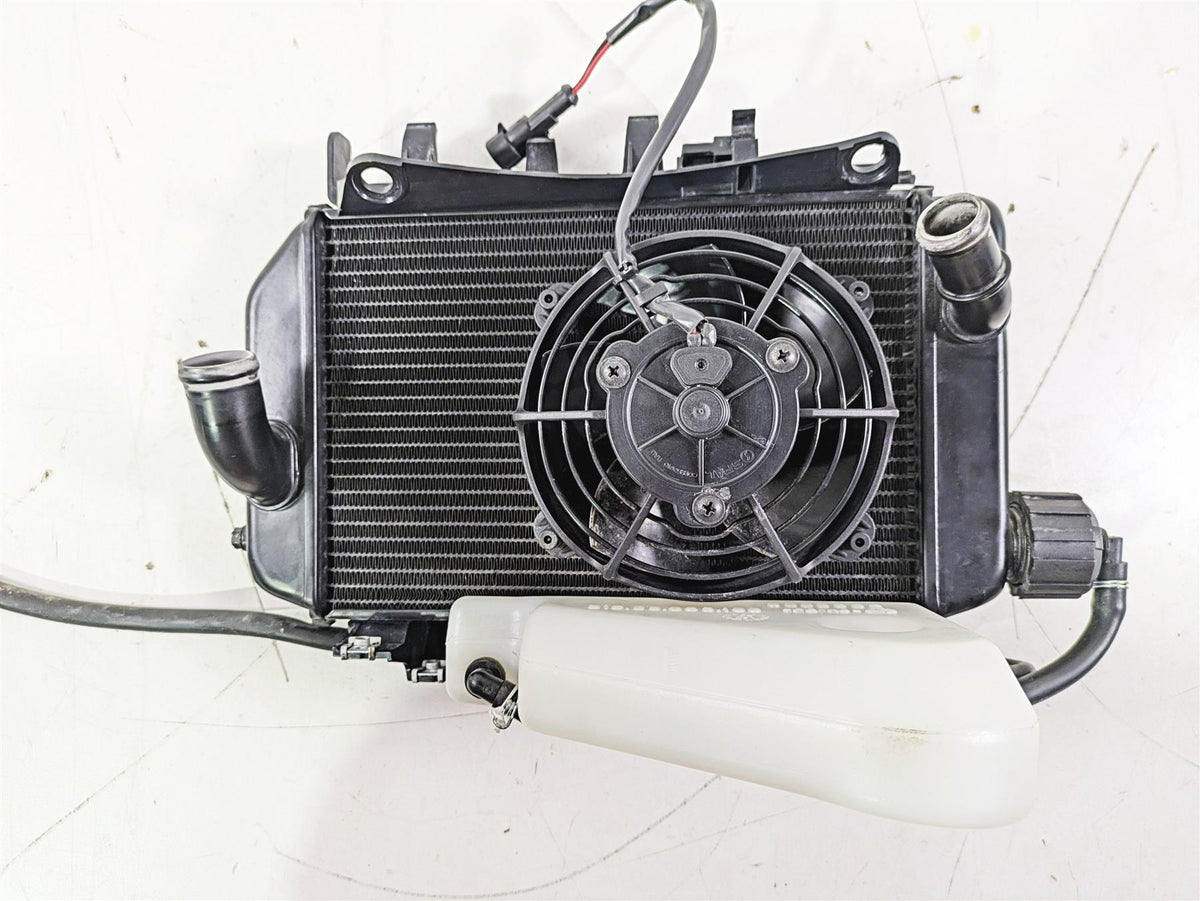 2022 KTM 1290 Super Adventure S Right Radiator Fan Set 61935008000 61935008033 {{ shop.shopifyCountryName }} - Mototech271