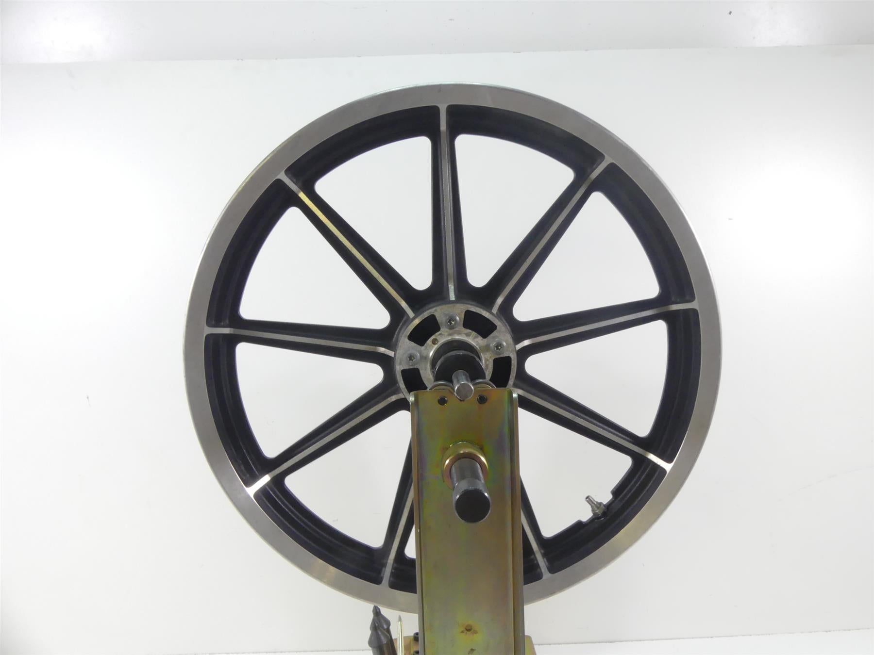 1995 Harley Dyna FXDL Low Rider Dual Disc 9 Spoke Front Wheel Rim 19" 43499-84 {{ shop.shopifyCountryName }} - Mototech271