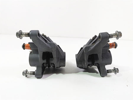 2002 Yamaha YZFR1 R1 Front Brake Caliper Set 5PW-2580U-00 5PW-2580U-00 {{ shop.shopifyCountryName }} - Mototech271