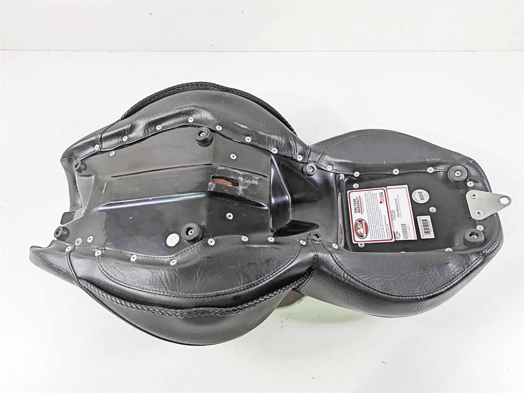 2014 Harley FXDF Dyna Fat Bob Mustang Wide Touring Vintage Seat 75535 {{ shop.shopifyCountryName }} - Mototech271