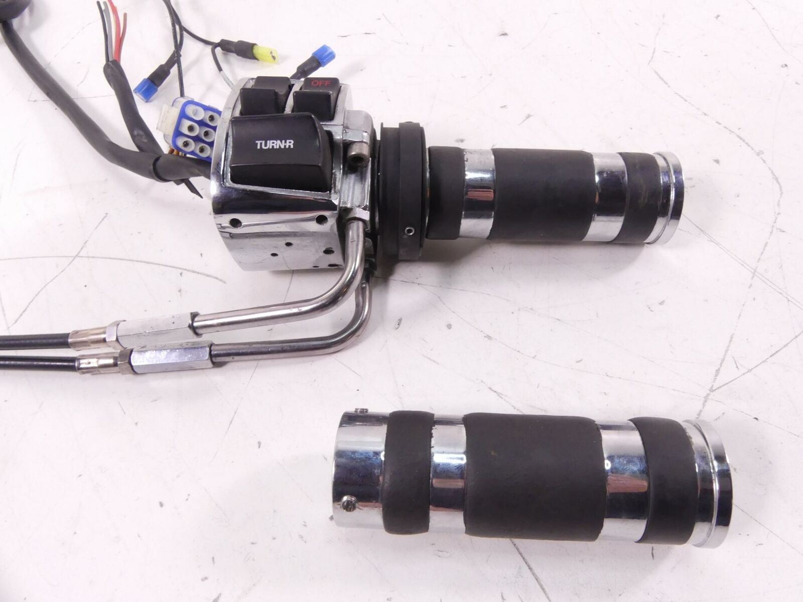 2003 Indian Spirit Springfield Right Control Switch Start Kill & Throttle 43-521 {{ shop.shopifyCountryName }} - Mototech271