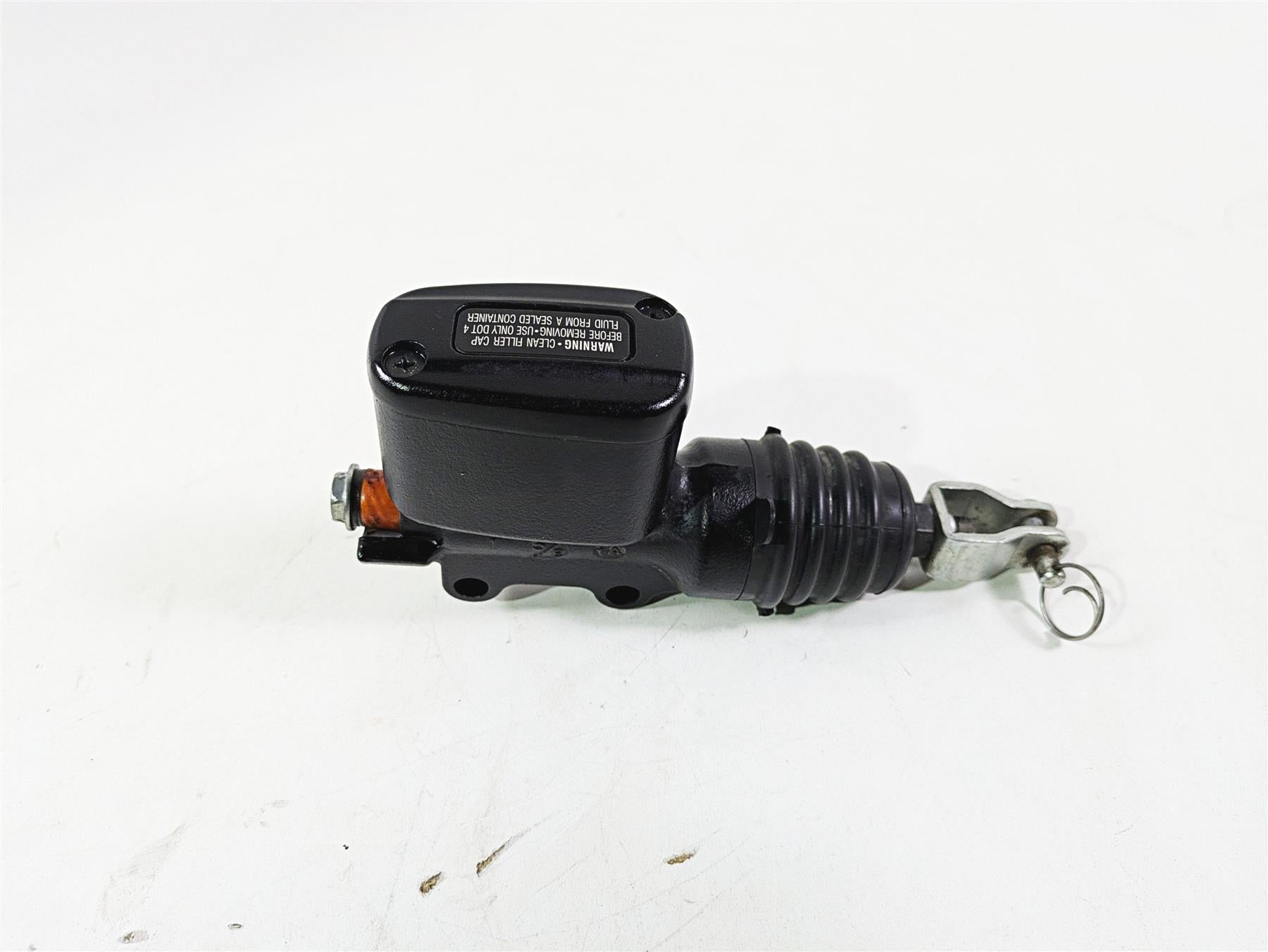 2021 Harley Softail FXST Standard Rear Brake Master Cylinder 5/8" 41700460 {{ shop.shopifyCountryName }} - Mototech271
