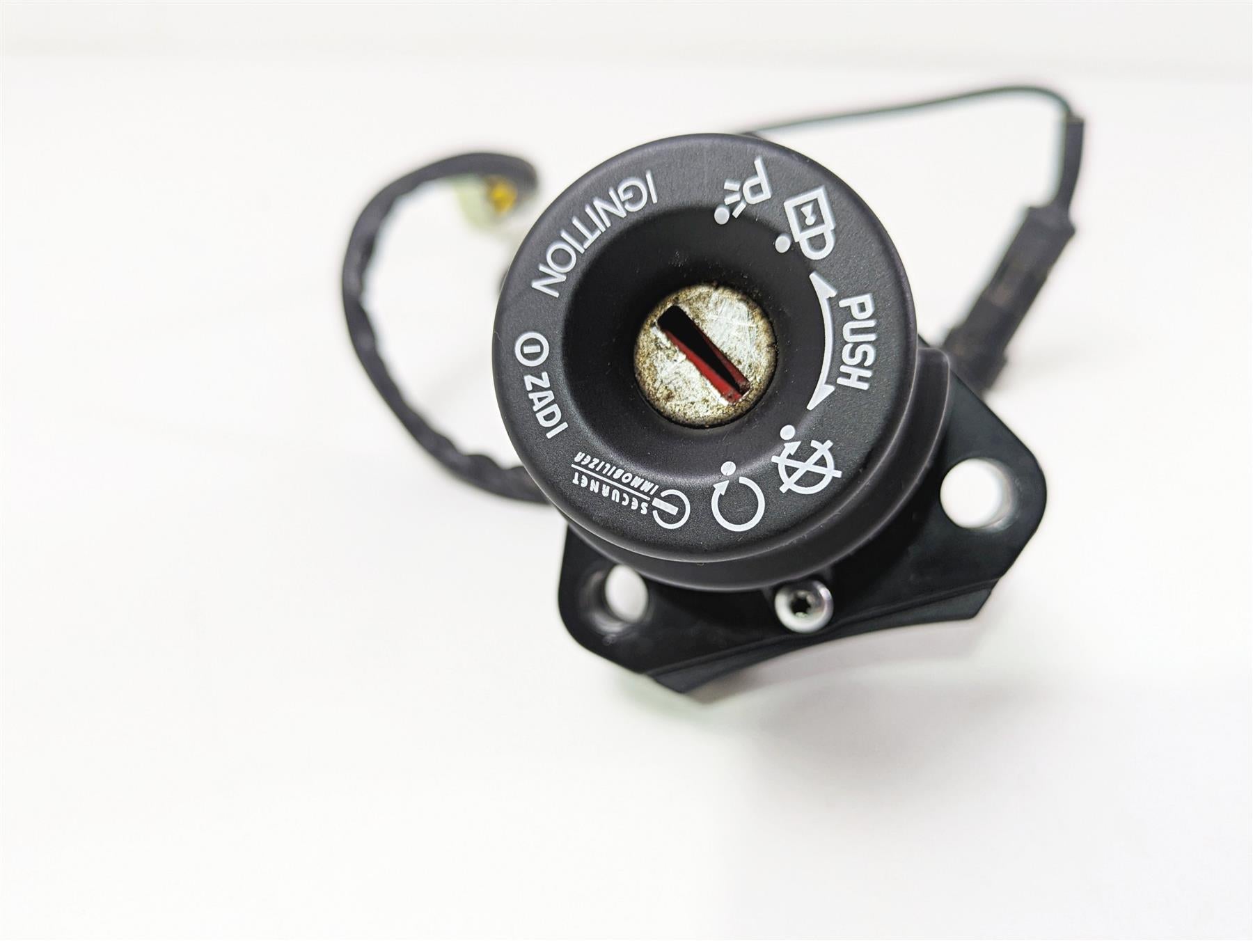 2022 Ducati Hypermotard 950 Speedo Dash Ignition Switch Key Lock 4K 40611591C {{ shop.shopifyCountryName }} - Mototech271