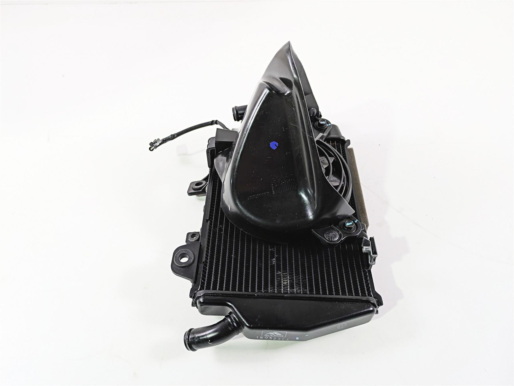 2024 Triumph Tiger 900 GT Right Radiator Fan Reservoir Hoses T2104600 T2104201 {{ shop.shopifyCountryName }} - Mototech271