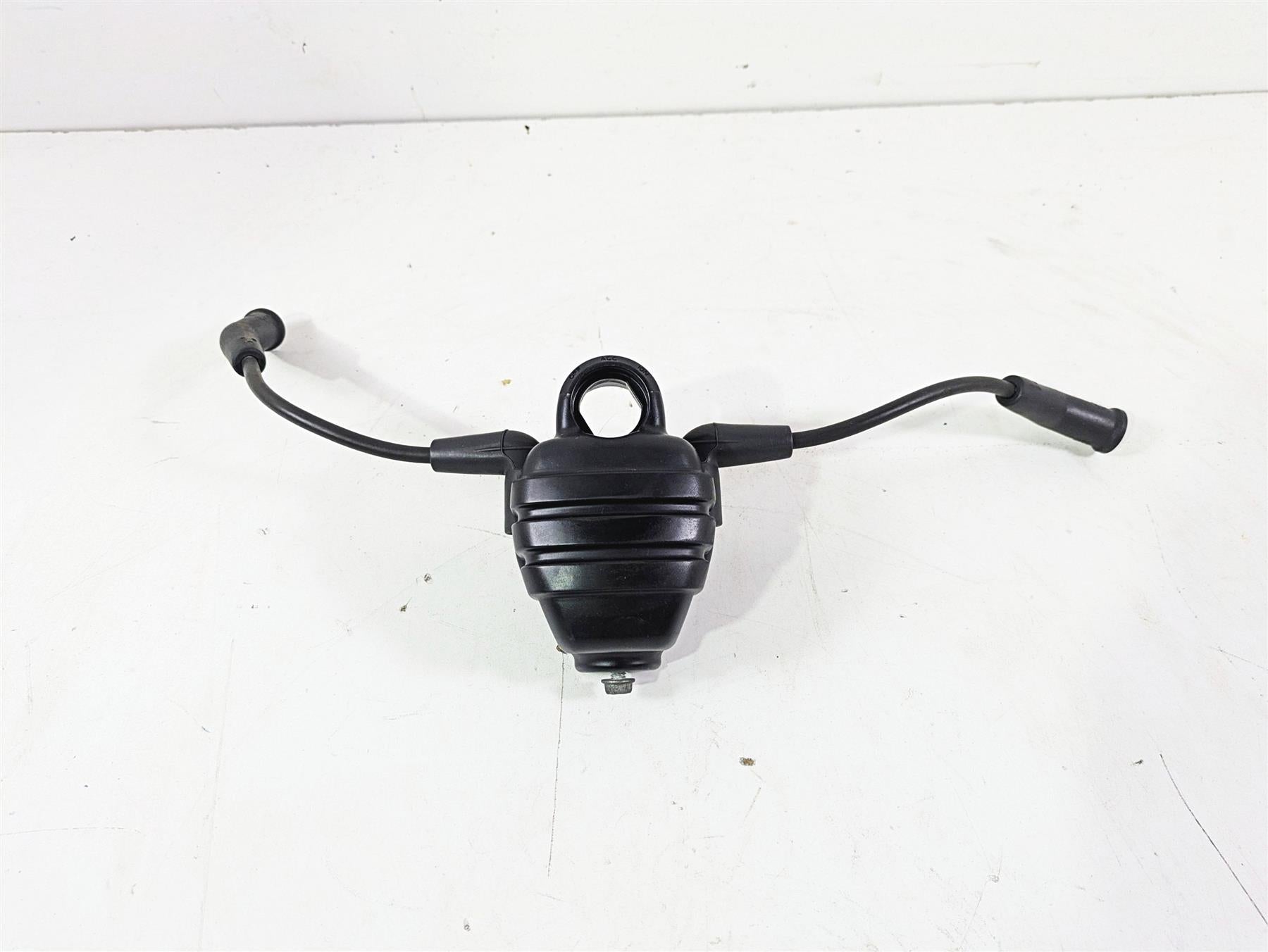 2009 Harley FXCWC Softail Rocker Ignition Coil Wires Plug Set 31684-08 {{ shop.shopifyCountryName }} - Mototech271