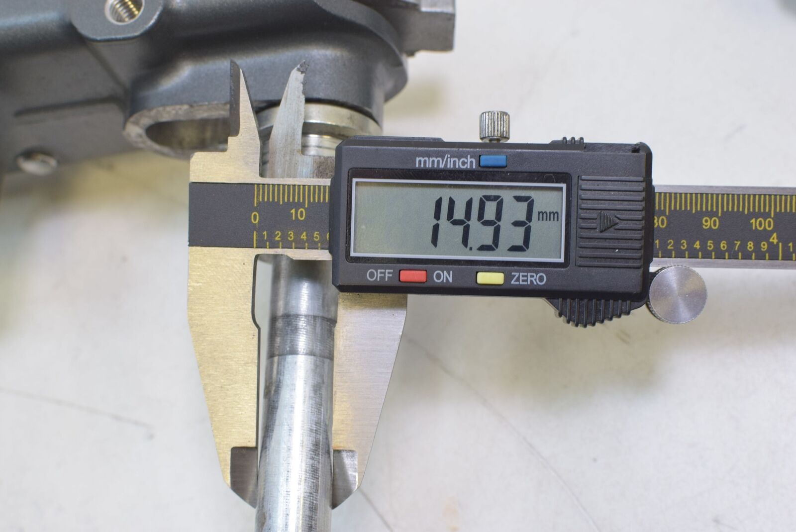 2017 KTM Duke 390 Swingarm Rear Swing Arm 15mm Axle 90504030044 {{ shop.shopifyCountryName }} - Mototech271