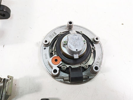 2009 Suzuki GSXR750 K9 Ignition Switch Key Lock Set 37101-40820 37101-40822 {{ shop.shopifyCountryName }} - Mototech271