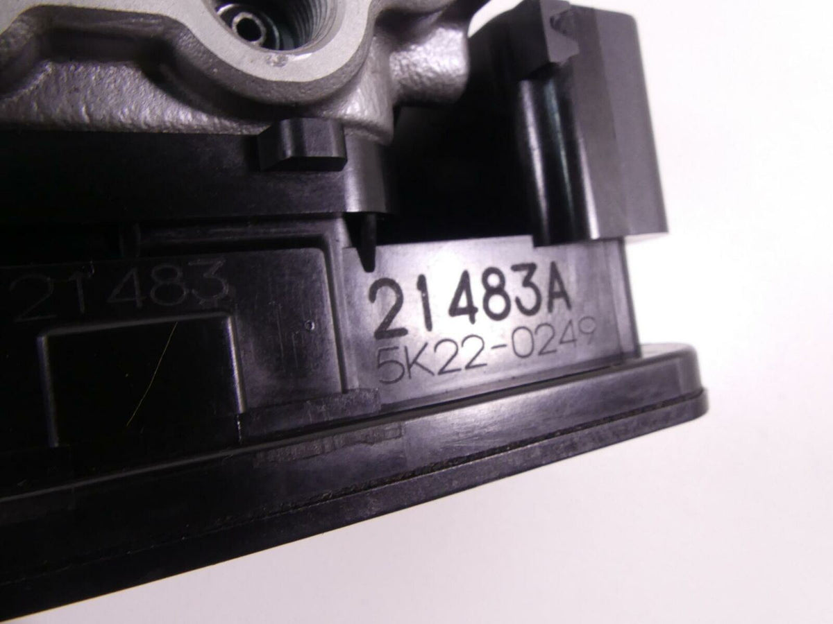 2017 Triumph Daytona 675R Abs Brake Module Module T2021488 {{ shop.shopifyCountryName }} - Mototech271