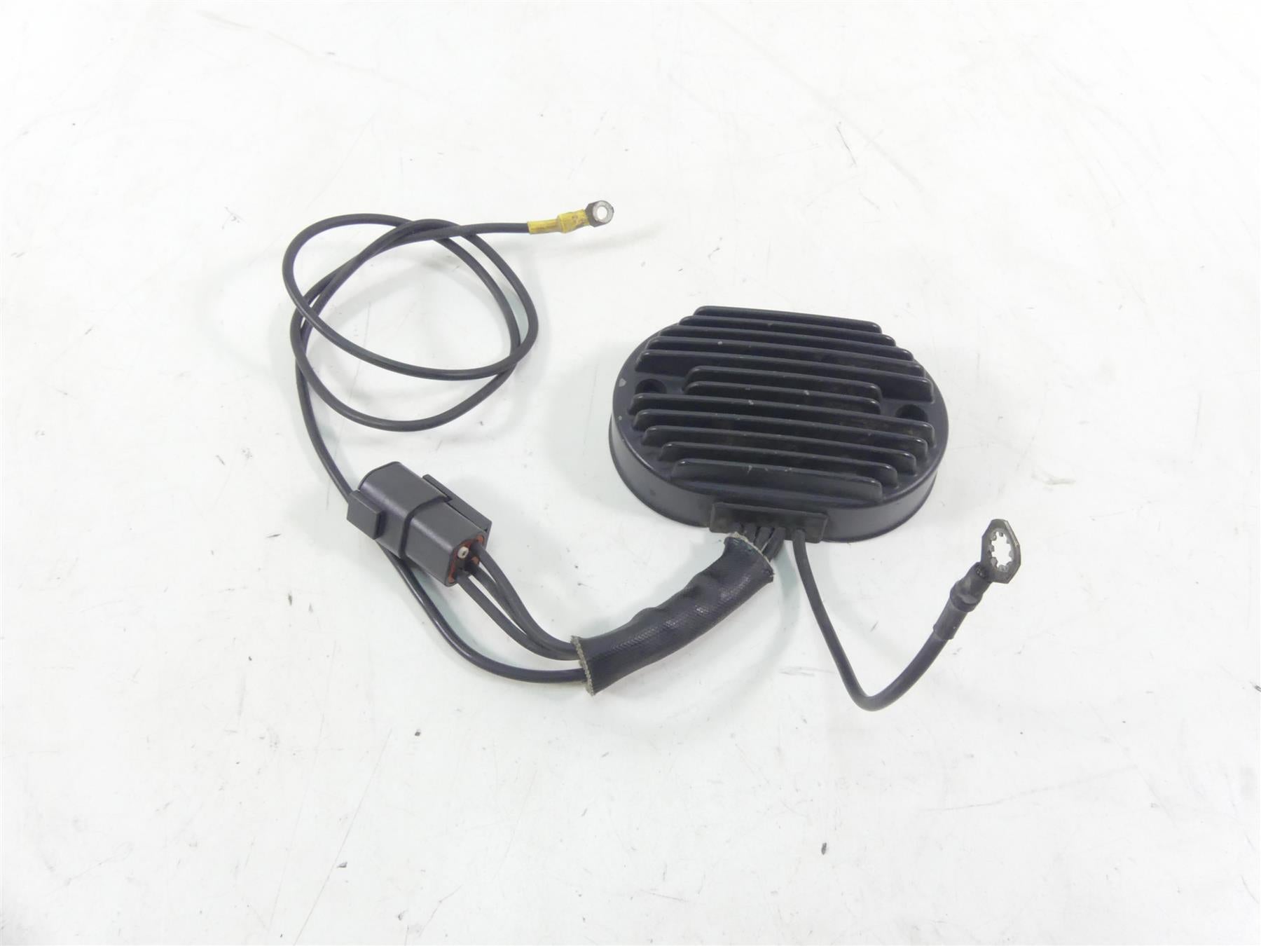 2005 Harley Softail FLSTSC Heritage Springer Voltage Regulator 74540-01 {{ shop.shopifyCountryName }} - Mototech271