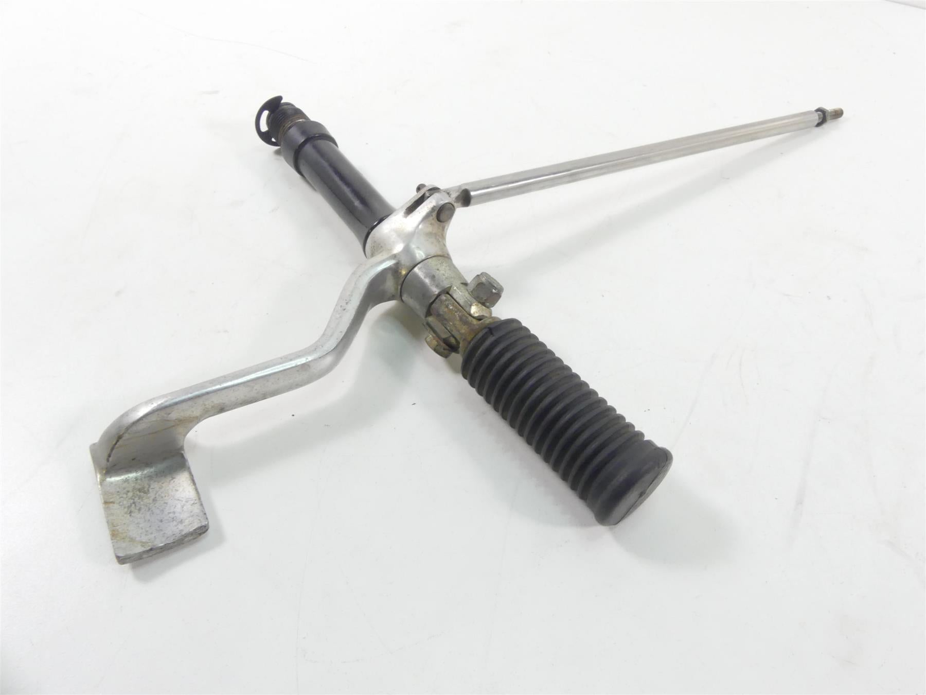 1999 Harley Davidson Sportster XL1200 Right Front Peg & Brake Pedal FW 42579-99 {{ shop.shopifyCountryName }} - Mototech271