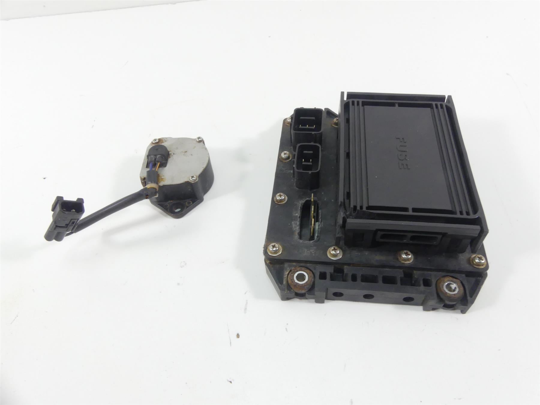 2015 Yamaha Waverunner Cruiser VX1100 Fuse Box Panel Module - Read 6EX-82170-00 {{ shop.shopifyCountryName }} - Mototech271