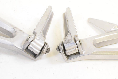 05 Honda CBR1000RR CBR1000 RR Rear Passenger Footpeg Foot Peg Rest 50760-MEL-000 {{ shop.shopifyCountryName }} - Mototech271