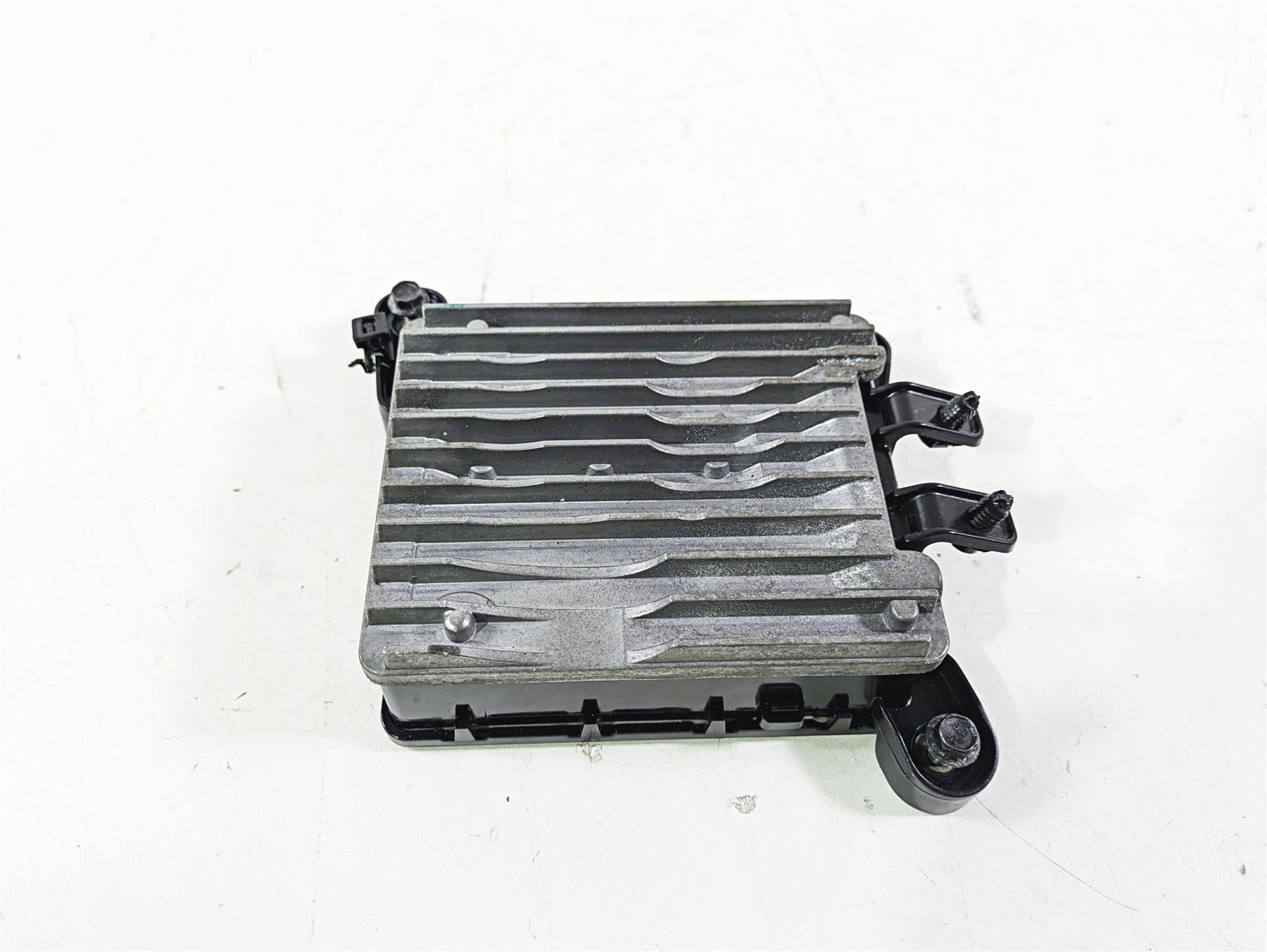 2018 Indian Chieftain Limited Front Amplifier Amp Radio Stereo 4015979 {{ shop.shopifyCountryName }} - Mototech271