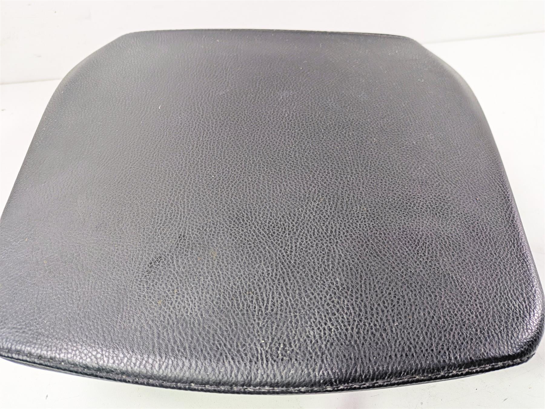 2016 BMW R1200RT K52 Rear Heated Passenger Seat Saddle 52537728824 {{ shop.shopifyCountryName }} - Mototech271