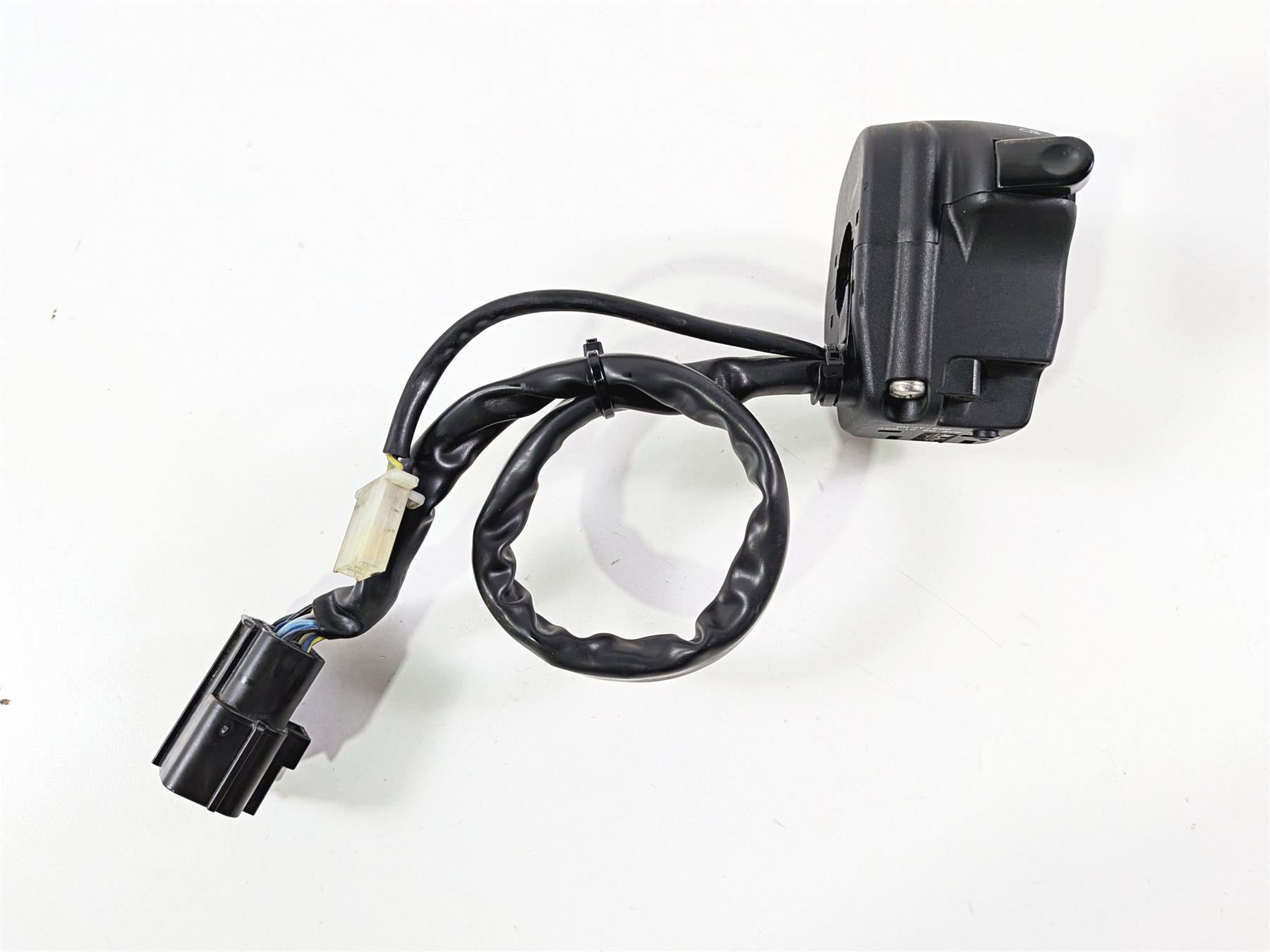 2007 Mv Agusta F4 1000R 312 domino Left Hand Light Horn Control Switch 8000A0922-Mototech271