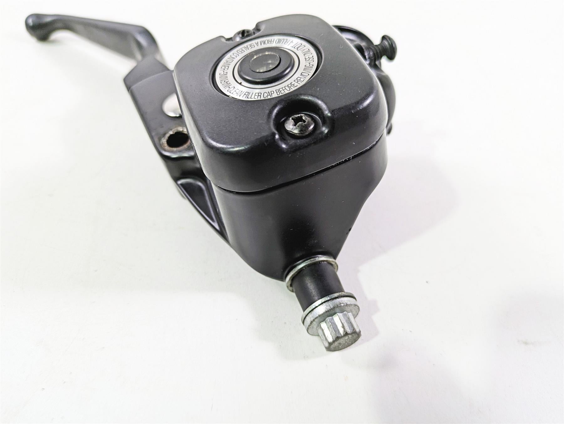 2017 Harley Dyna FXDB Street Bob Front Brake Master Cylinder 9/16" 45029-11D {{ shop.shopifyCountryName }} - Mototech271