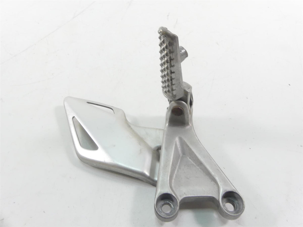 2018 Honda CBR1000 RR SC77 Front Left Rider Footpeg Foot Peg -Read 50700-MGP-D60 {{ shop.shopifyCountryName }} - Mototech271