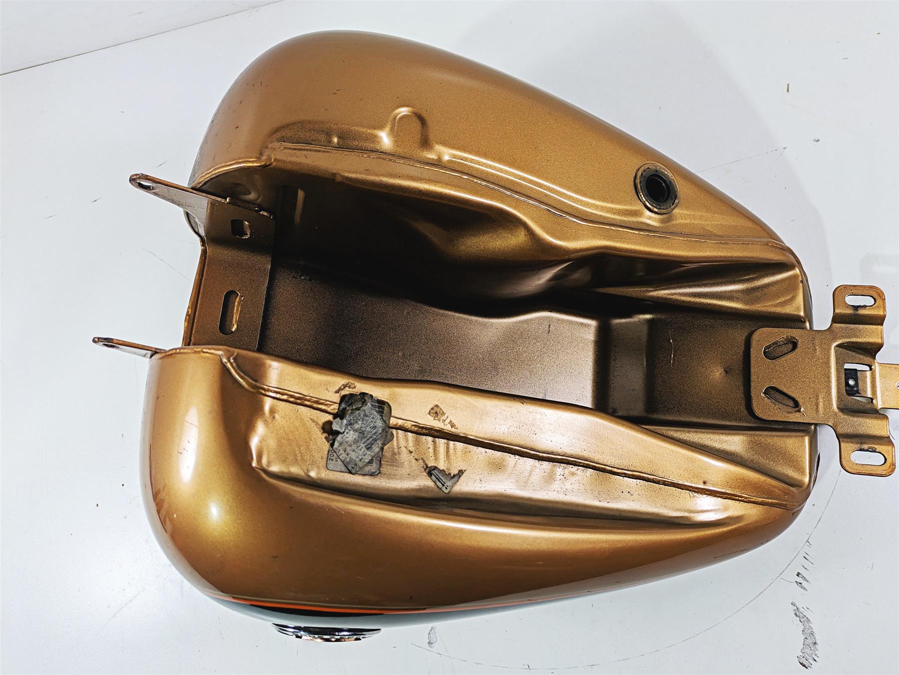 2008 Harley Touring FLHTCU E-Glide 105TH Fuel Gas Petrol Tank & Emblems 61356-08 {{ shop.shopifyCountryName }} - Mototech271
