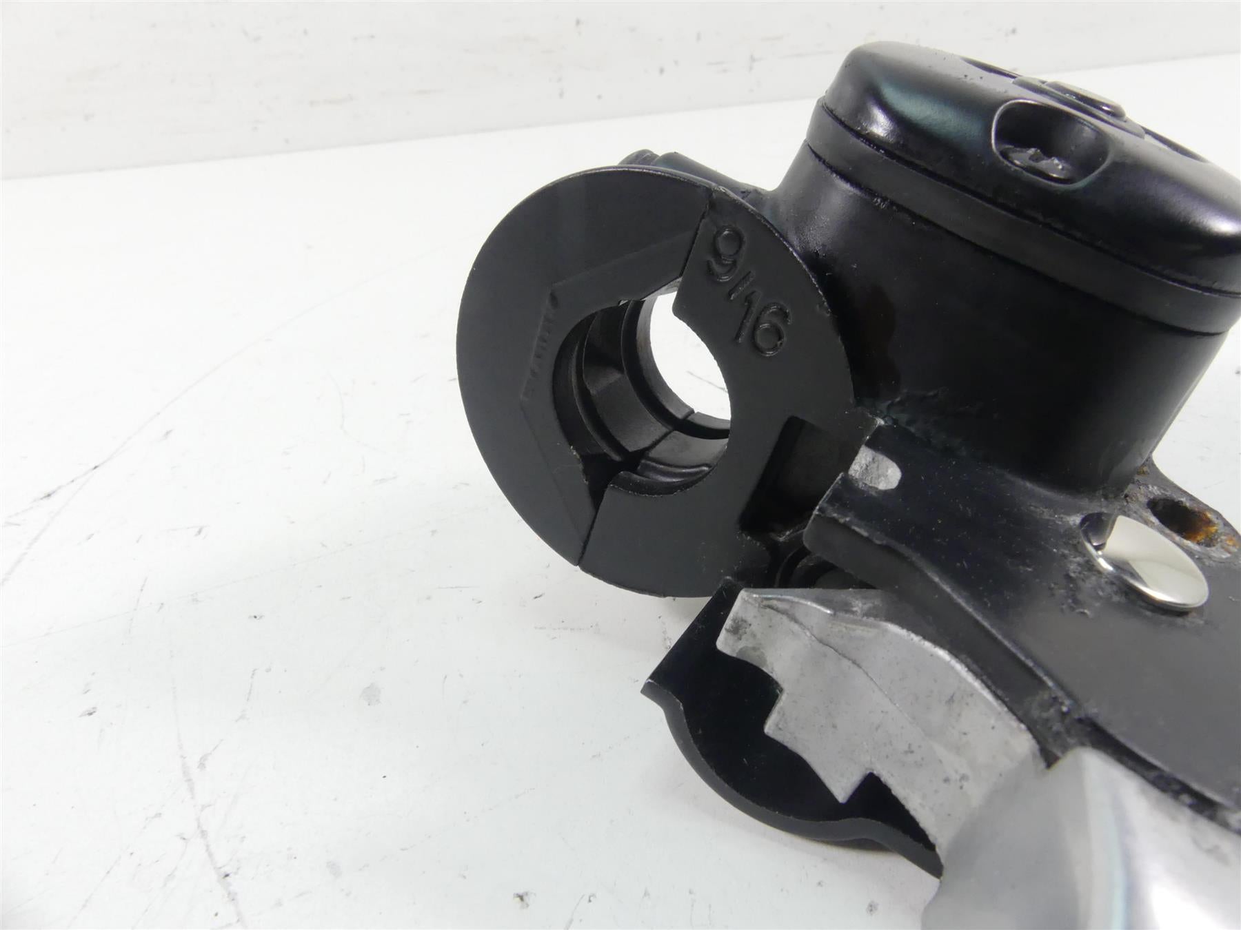 2010 Harley FXDWG Dyna Wide Glide Front Brake Master Cylinder 9/16 45019-08B {{ shop.shopifyCountryName }} - Mototech271