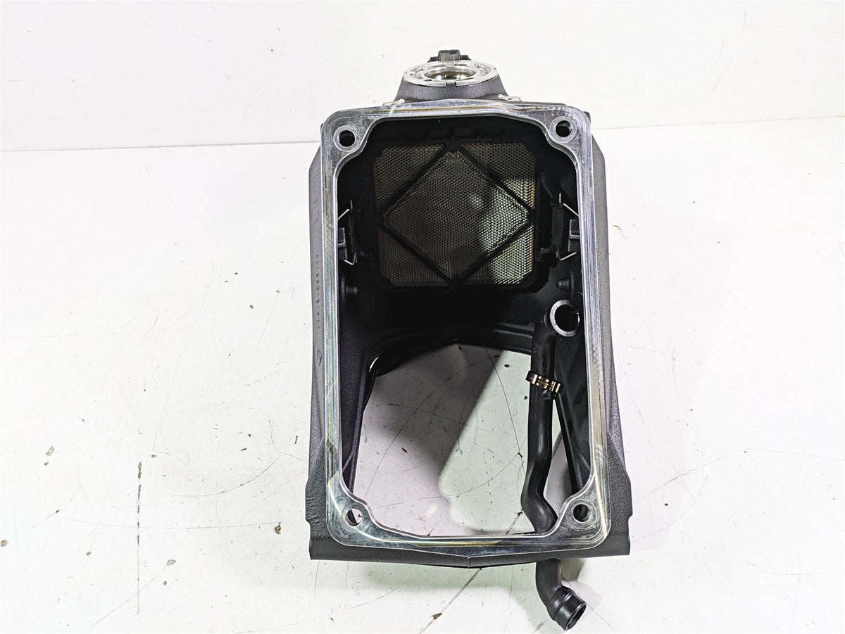 2015 Ducati Panigale 1299 S Straight Main Frame Chassis Airbox With Texas Salvage Title 47022051CA {{ shop.shopifyCountryName }} - Mototech271