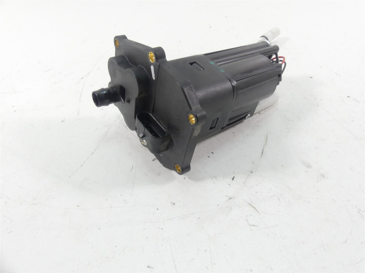 2018 Ducati Hypermotard 939 SP Fuel Gas Petrol Pump - Tested 16024281A {{ shop.shopifyCountryName }} - Mototech271