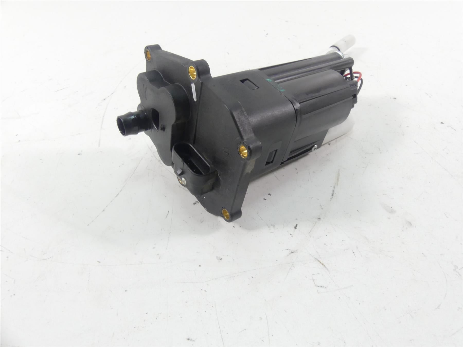 2018 Ducati Hypermotard 939 SP Fuel Gas Petrol Pump - Tested 16024281A {{ shop.shopifyCountryName }} - Mototech271