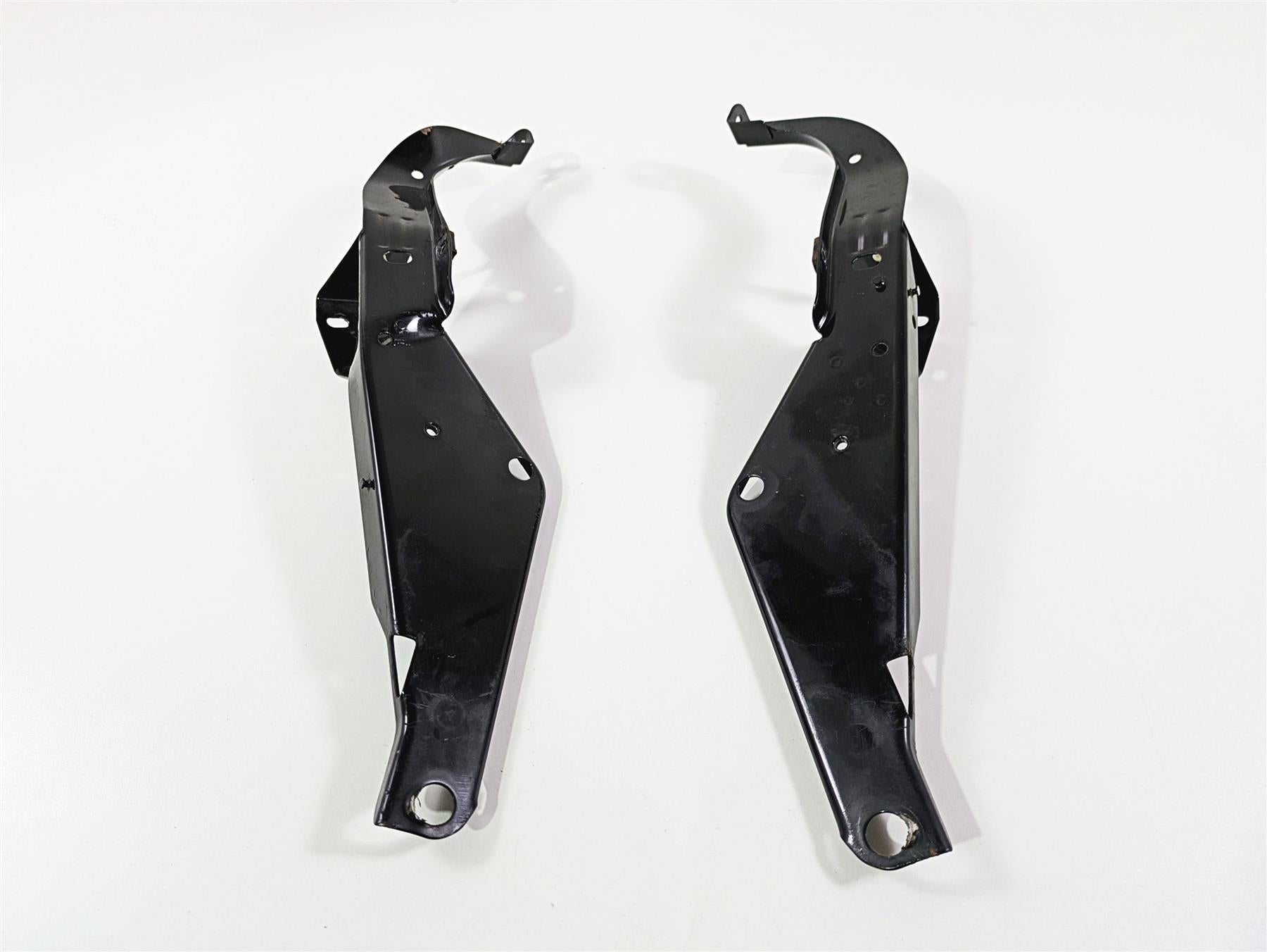 2010 Harley Touring FLHTK Electra Glide Front Fairing Bracket Set Read 58479-96B | Mototech271