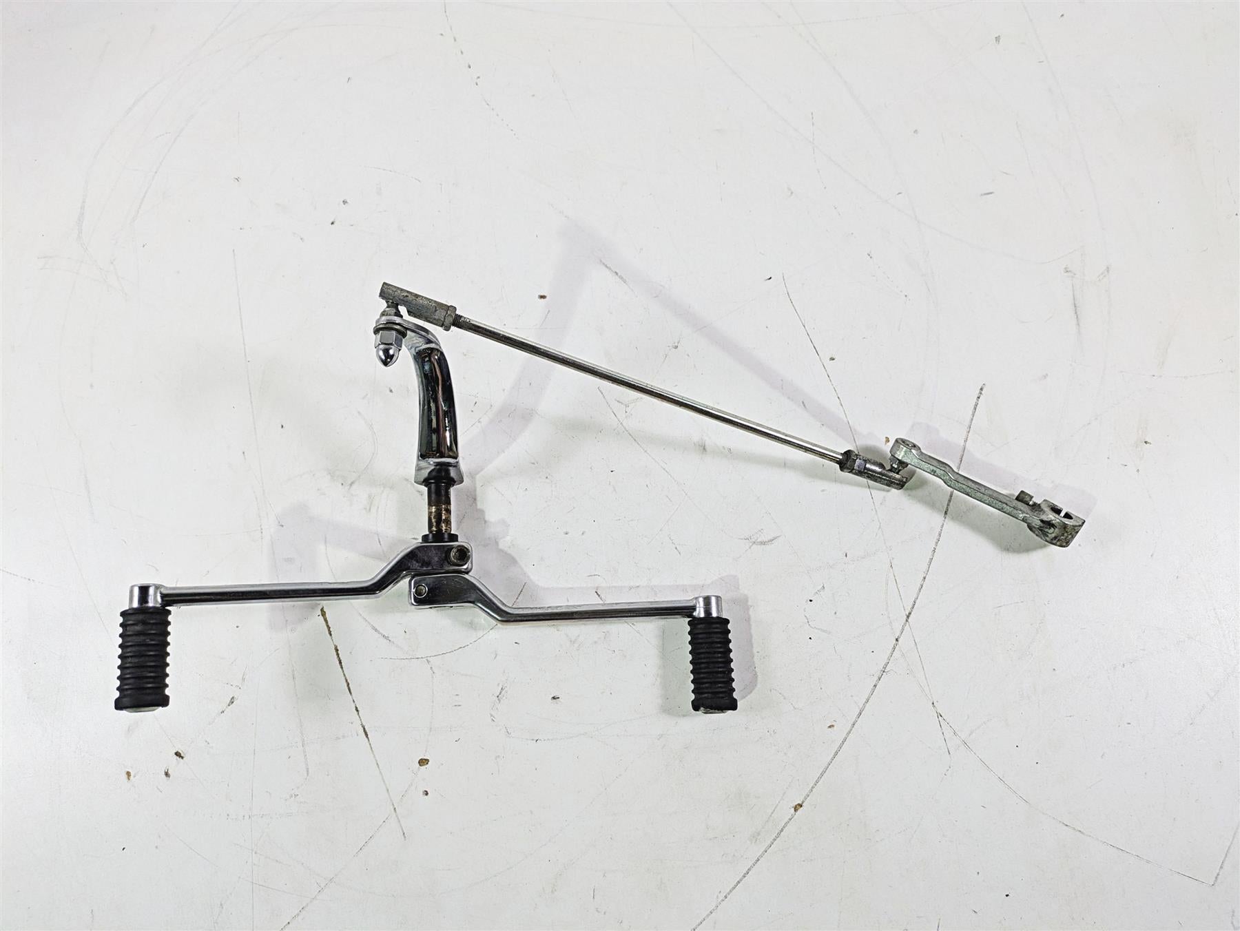 2008 Harley FLSTC 105TH Softail Heritage Shifter Shift Lever + Links 33895-82E {{ shop.shopifyCountryName }} - Mototech271
