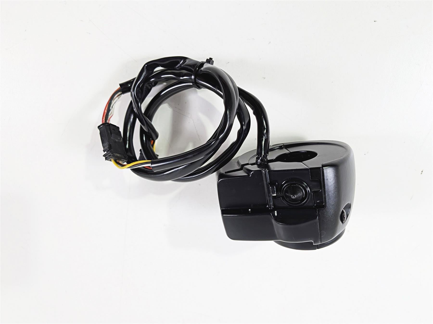 2024 Harley FXLRS Dyna Low Rider Left Hand Cruise Control Switch 71500292-Mototech271