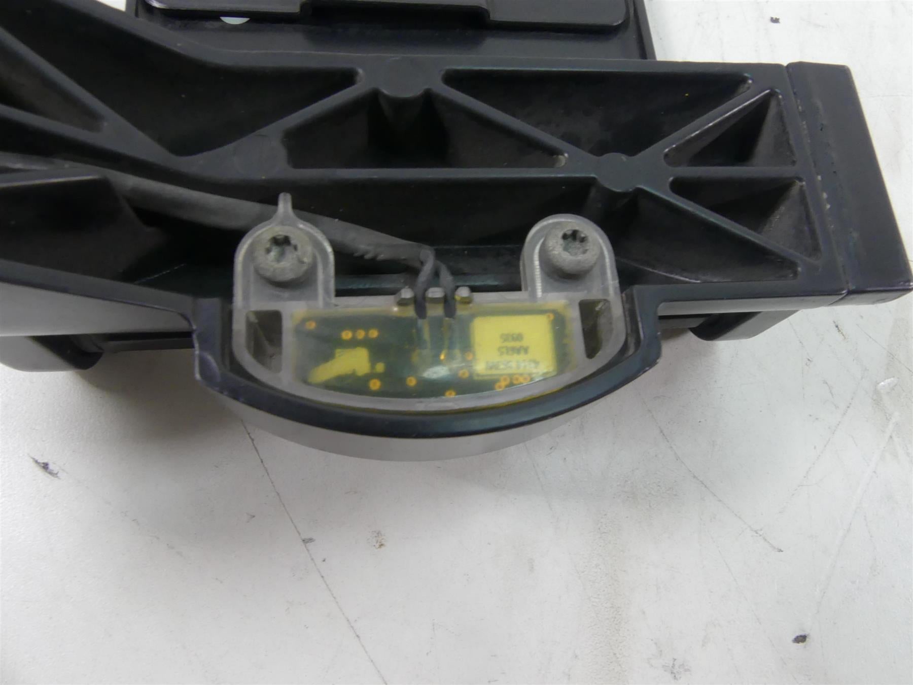2011 Harley VRSCF Muscle Rod Side License Plate Holder & Light 69390-09 {{ shop.shopifyCountryName }} - Mototech271