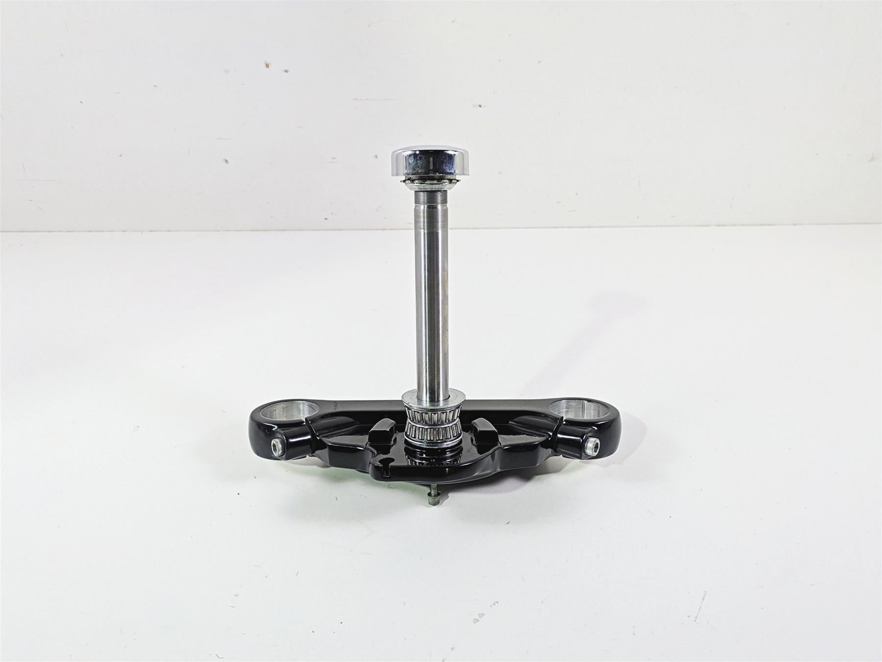 2014 Harley FXDF Dyna Fat Bob Lower Triple Tree Steering Clamp - Nice 48659-09 {{ shop.shopifyCountryName }} - Mototech271
