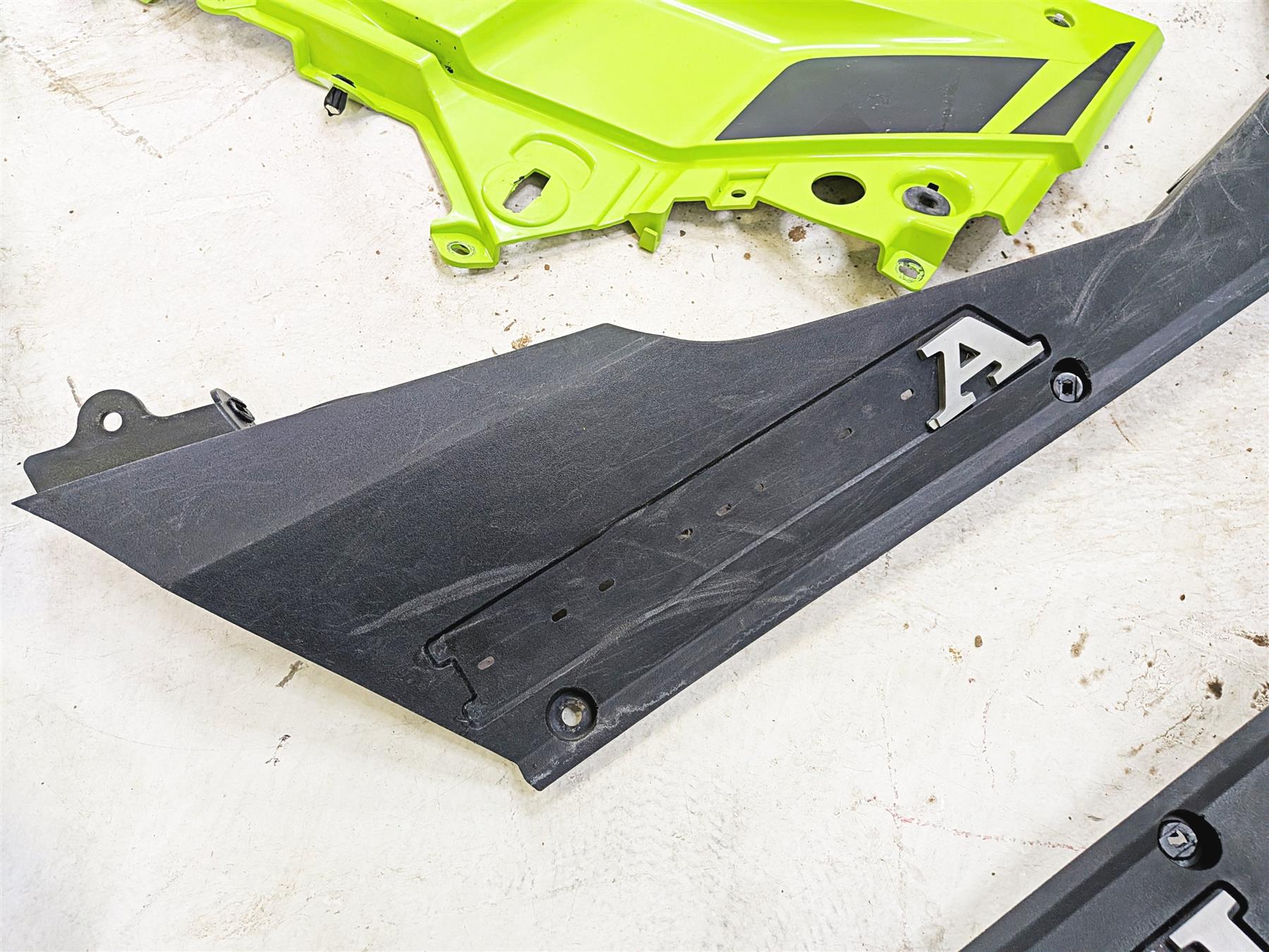 2020 Honda Talon SXS1000 S2R 1000R Fenders Hood Outer Cover Plastics 61300-HL6 {{ shop.shopifyCountryName }} - Mototech271