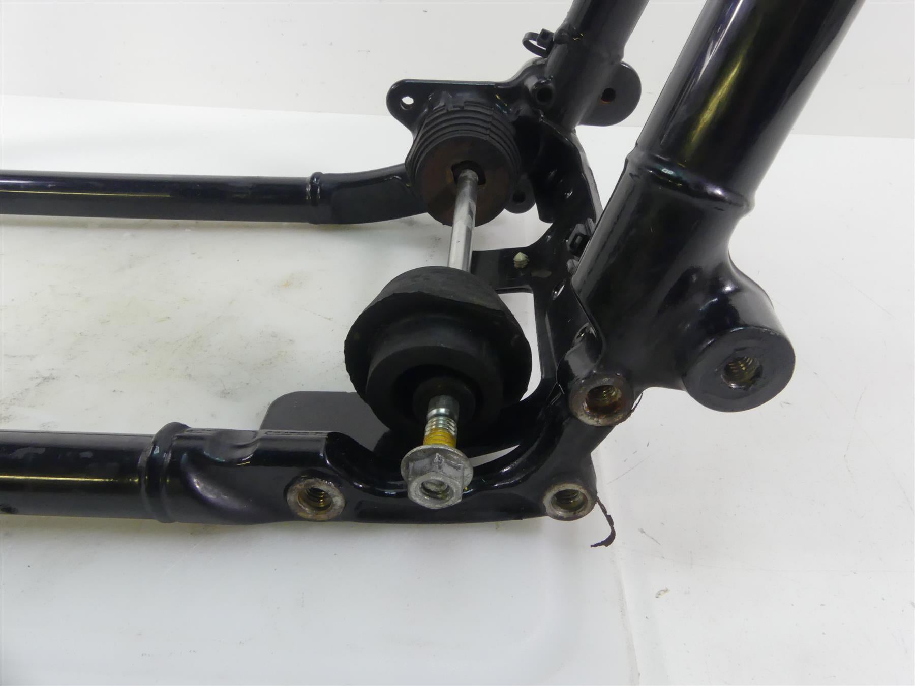 2017 Harley Touring FLHTKL Electra Glide Bent Main Frame Chassis With Louisiana Salvage Title47000088BHP {{ shop.shopifyCountryName }} - Mototech271