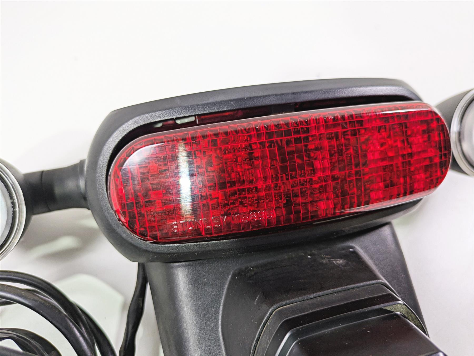 2021 Honda CMX500 Rebel Taillight Blinker Plate Holder Set 33701-K87-A31 {{ shop.shopifyCountryName }} - Mototech271