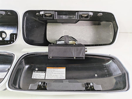2006 Yamaha XVZ1300 Royal Star Left Right Saddle Bag Set White 4XY-Y2843-2H-P2 {{ shop.shopifyCountryName }} - Mototech271
