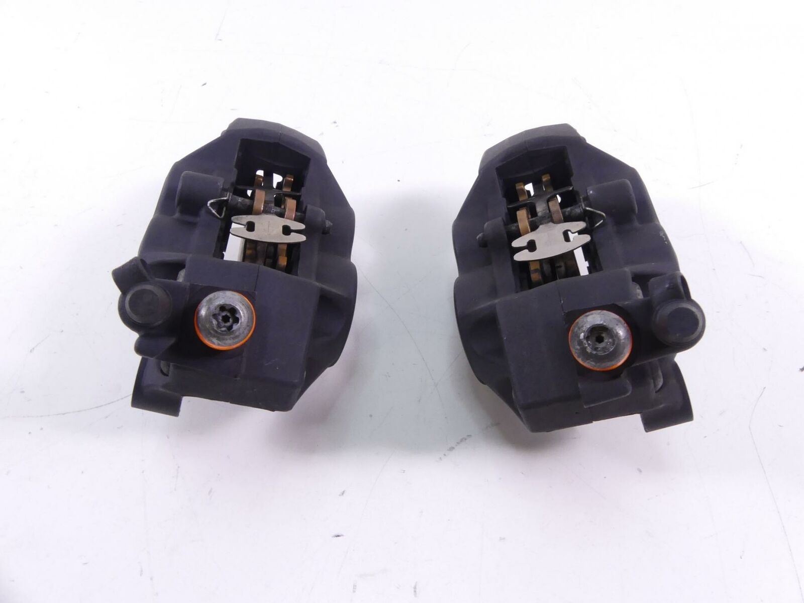2011 BMW R1200GS R 1200 GS K25 Front Brake Caliper Set 34117711438 34117711439 {{ shop.shopifyCountryName }} - Mototech271